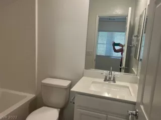 Photo #2: 2439316 Listing 