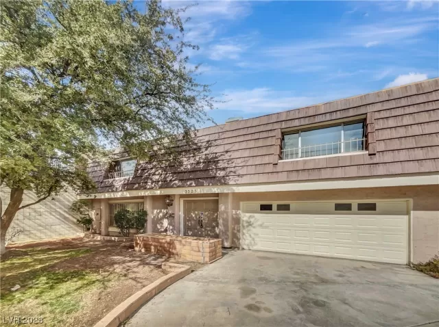 MLS: 2439351 Condo For Sale