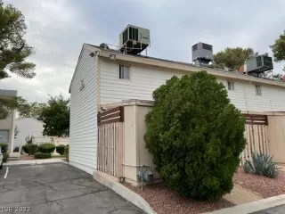 Photo #2: 2439387 Listing 