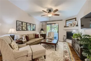 Photo #3: 2439399 Listing 