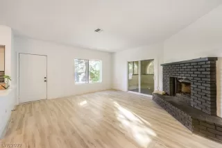 Photo #1: 2439436 Listing