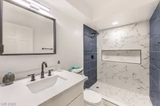 Photo #3: 2439436 Listing