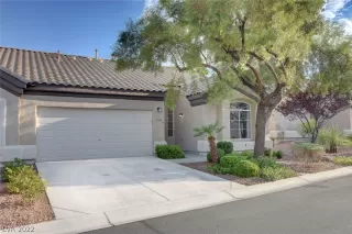 Photo #3: 2439450 Listing 