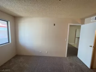 Photo #4: 2439472 Listing 