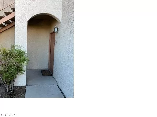 MLS: 2439480 Condo For Sale