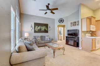 Photo #5: 2439502 Listing 