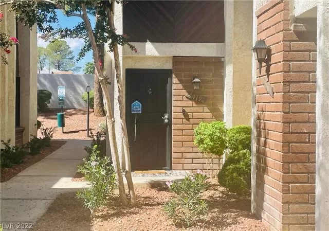 MLS: 2439506 Condo For Sale