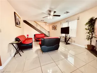 Photo #3: 2439506 Listing 