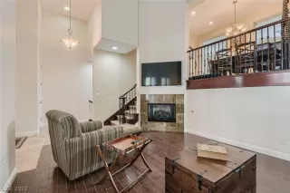 Photo #5: 2439517 Listing