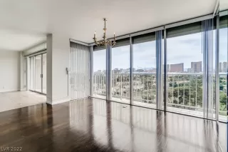 Photo #4: 2439523 Listing 