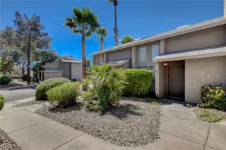 Photo #3: 2439530 Listing