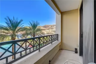 Photo #3: 2439535 Listing 