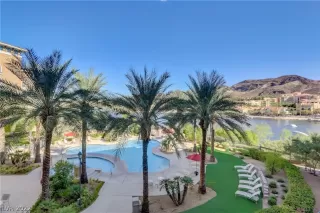 Photo #4: 2439535 Listing 