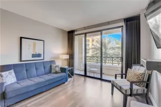 Photo #5: 2439535 Listing 