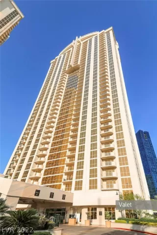 Photo #2: 2439559 Listing