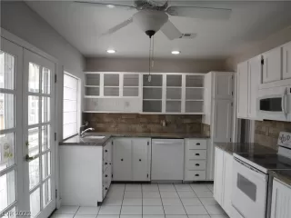 Photo #1: 2439579 Listing