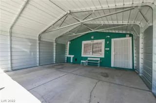 Photo #5: 2439603 Listing