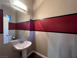 Photo #5: 2439623 Listing 