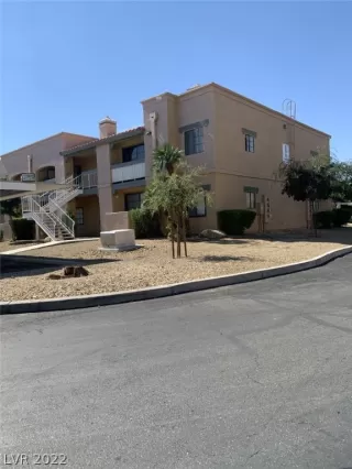 Photo #1: 2439624 Listing 
