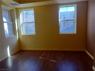 Photo #6: 2439646 Listing 