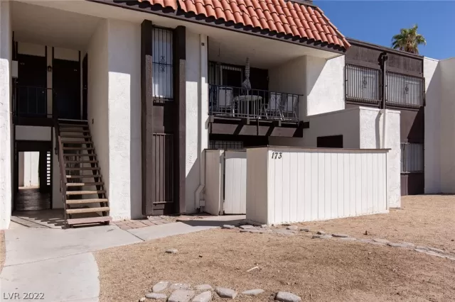 MLS: 2439670 Condo For Sale