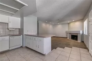 Photo #5: 2439730 Listing 