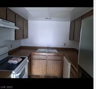 Photo #3: 2439781 Listing