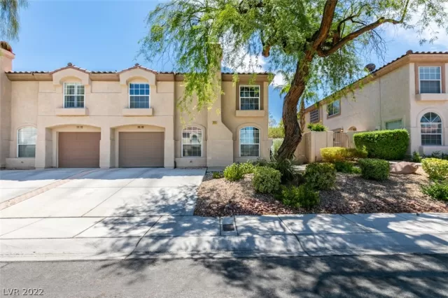 MLS: 2439783 Condo For Sale