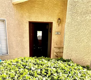 Photo #1: 2439786 Listing