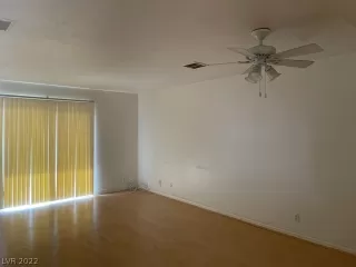 Photo #5: 2439797 Listing 