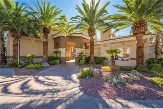 Photo #1: 2439821 Listing