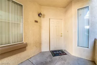 Photo #6: 2439821 Listing