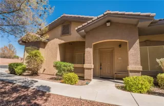 Photo #2: 2439833 Listing