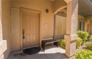 Photo #5: 2439833 Listing