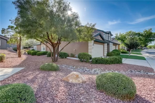 MLS: 2439852 Condo For Sale