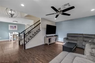 Photo #6: 2439928 Listing