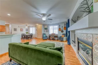 Photo #6: 2439993 Listing