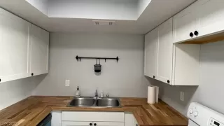 Photo #4: 2440021 Listing 