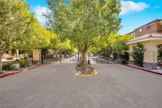 Photo #3: 2440026 Listing 