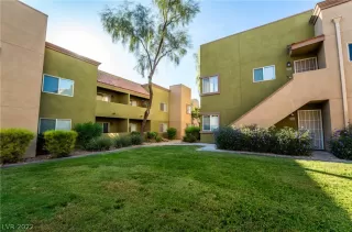 Photo #1: 2440074 Listing 