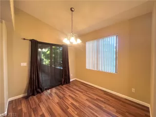 Photo #6: 2440076 Listing 