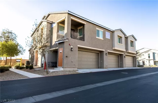 MLS: 2440093 Condo For Sale