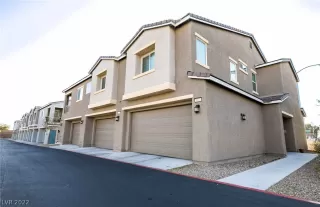 Photo #2: 2440093 Listing