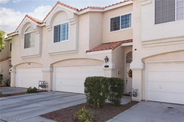 MLS: 2440149 Condo For Sale