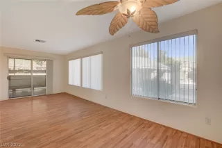 Photo #6: 2440269 Listing