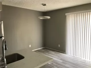 Photo #2: 2440281 Listing 