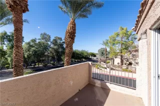 Photo #6: 2440388 Listing