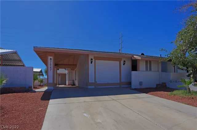 MLS: 2440444 Condo For Sale