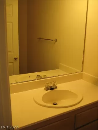 Photo #3: 2440454 Listing 