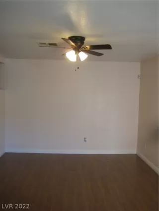 Photo #4: 2440454 Listing 